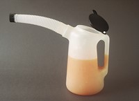 Piusi schenkkan 1 liter met deksel en schenktuit-2